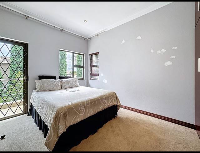 4 BEDROOM HOUSE TO LET IN LEEUWENHOF ESTATE